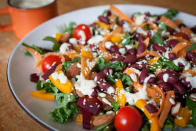Vegan salad and dressing