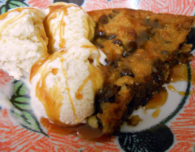 Vegan salted caramel cookie pie