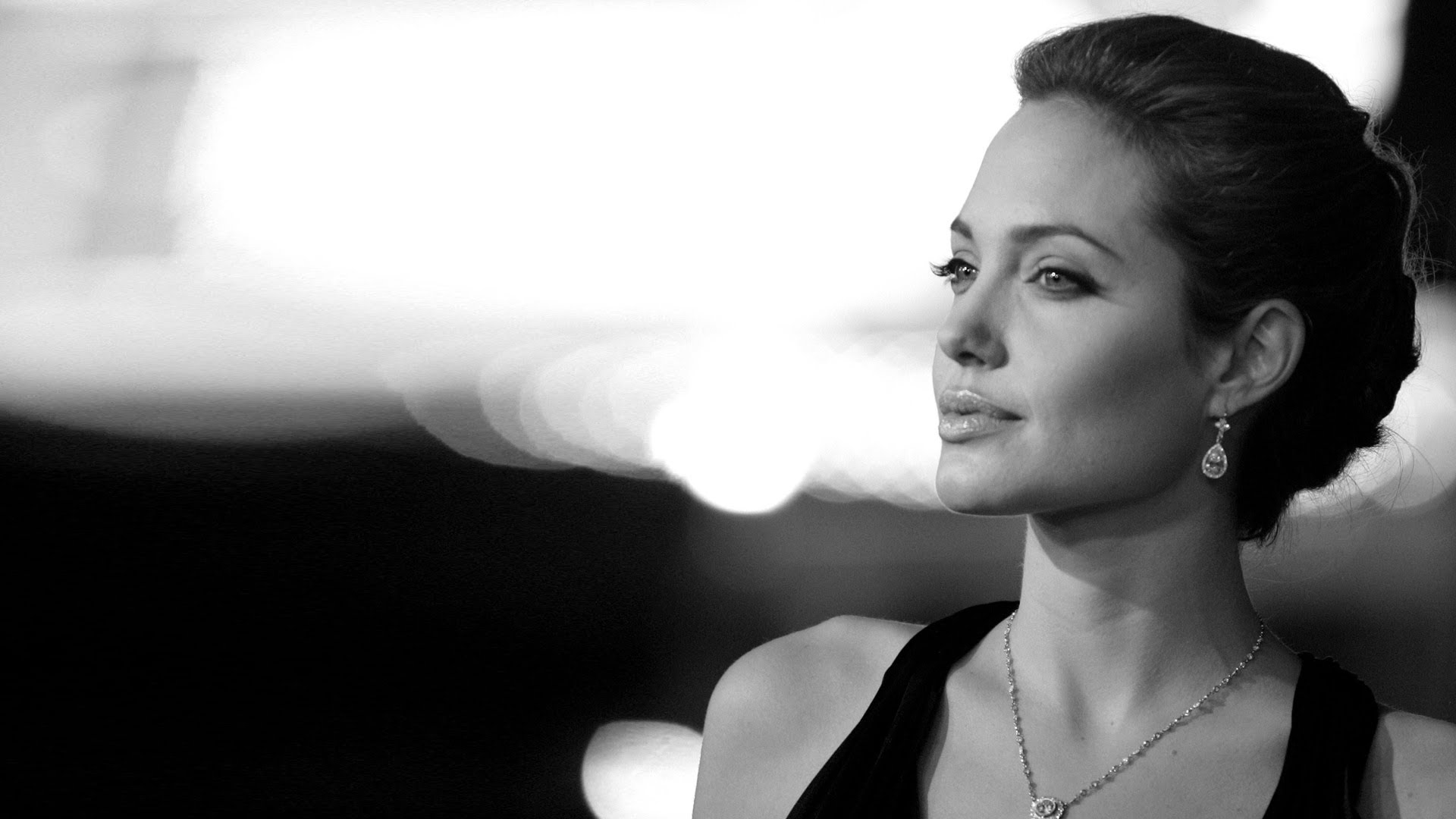 Angelina Jolie